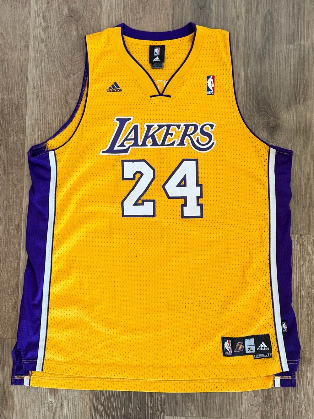 Adidas Los Angeles Lakers Swingman Jersey Mens Sz XL Length +2 Kobe Bryant #24